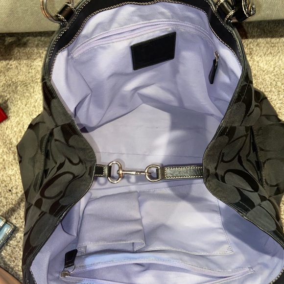 Black Coach Bag - Picture 5 of 6